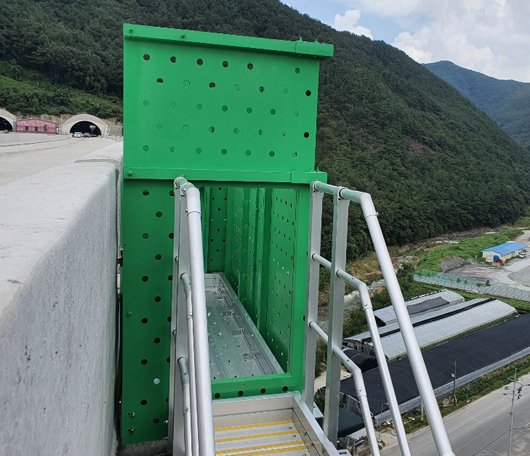 고속도로 비상 대피시설